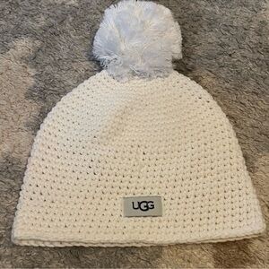 NWOT Winter White Knitted UGG Beanie